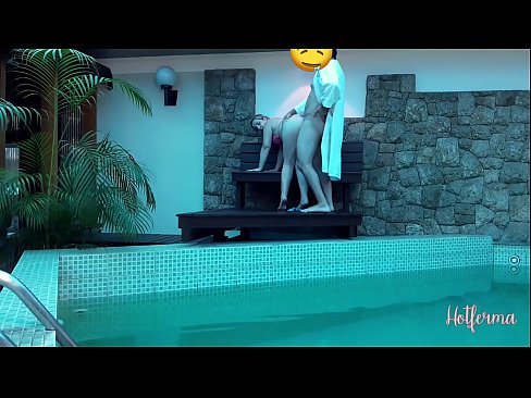 ❤️ Boss xizmatchini hovuzga taklif qiladi, lekin issiqqa qarshi tura olmadi ❌ Anal video uz.gayasianporn.ru ❌